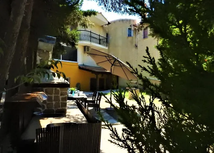 Konstantinos Vourvourou Apartment