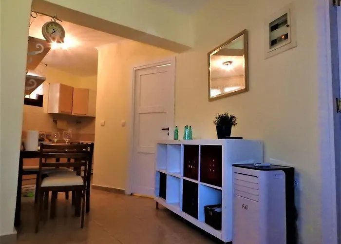 Konstantinos Vourvourou Apartment