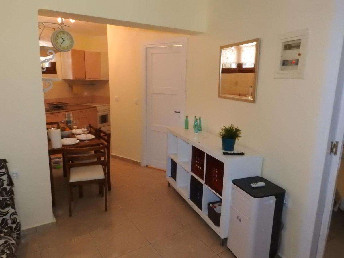 Konstantinos Apartment